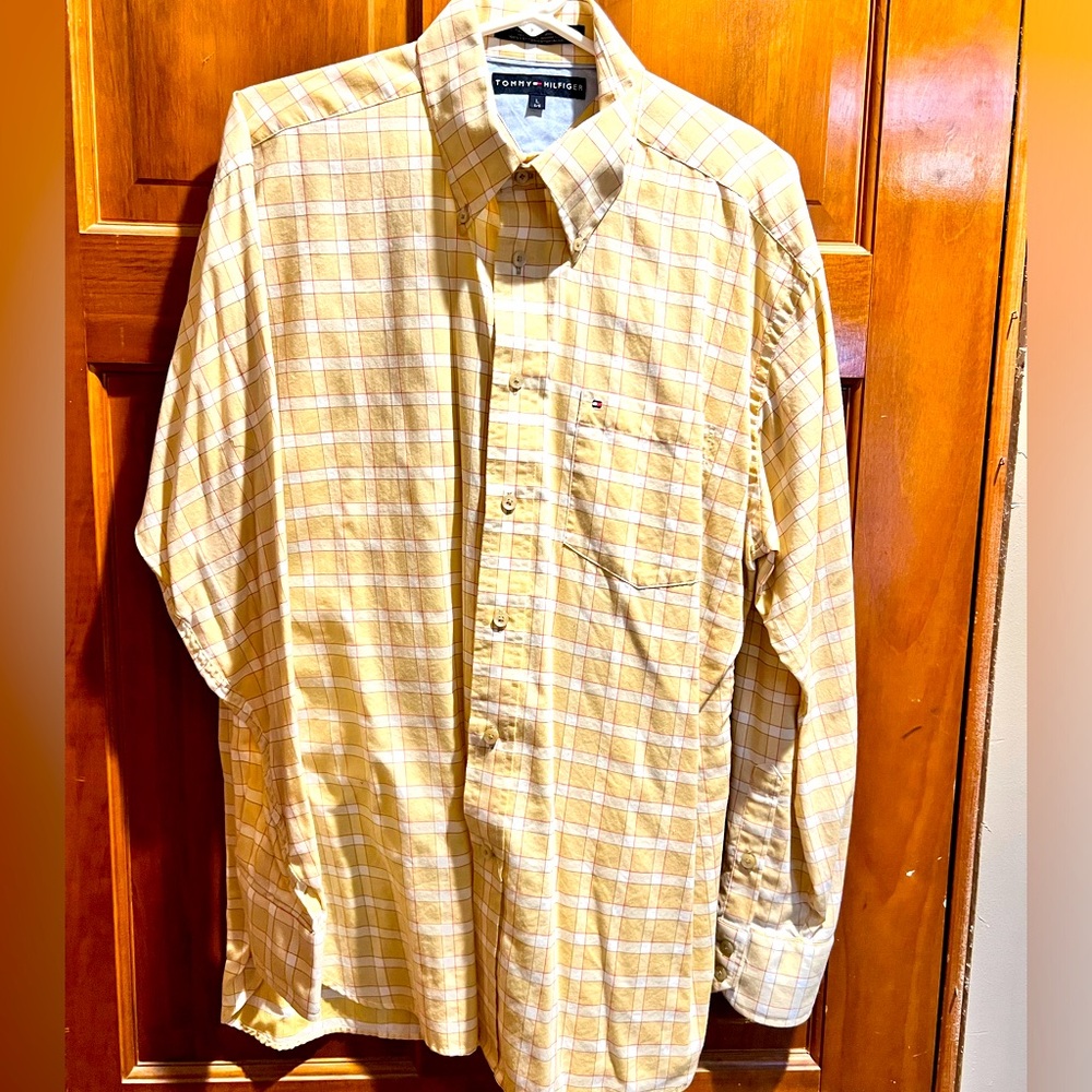 Tommy Hilfiger Men’s Button Down Shirt